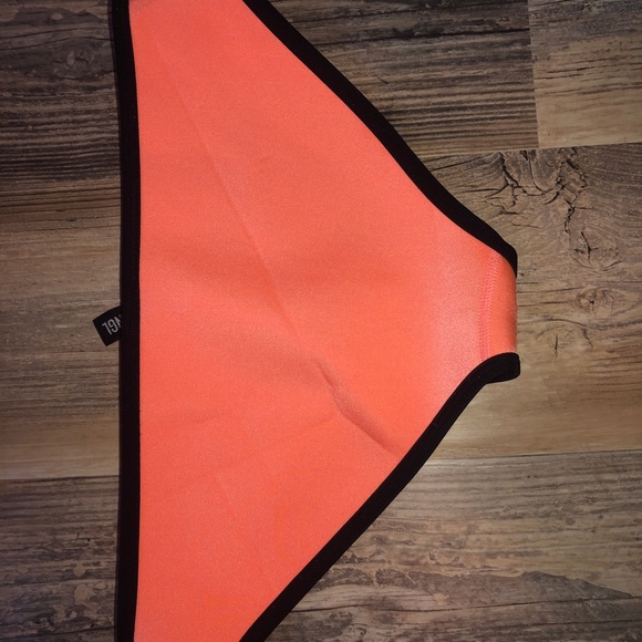 Triangl Swimsuit bottom - Picture 5 of 5
